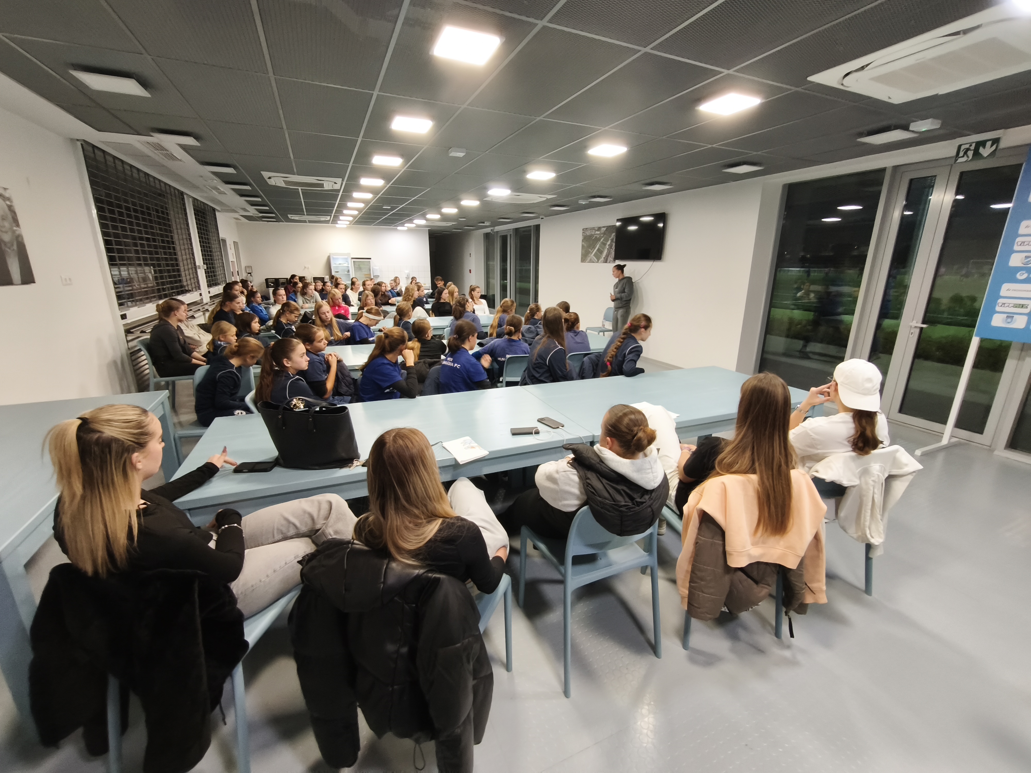 Képgaléria: Vágó Fanny tartott előadást utánpótlás játékosainknak